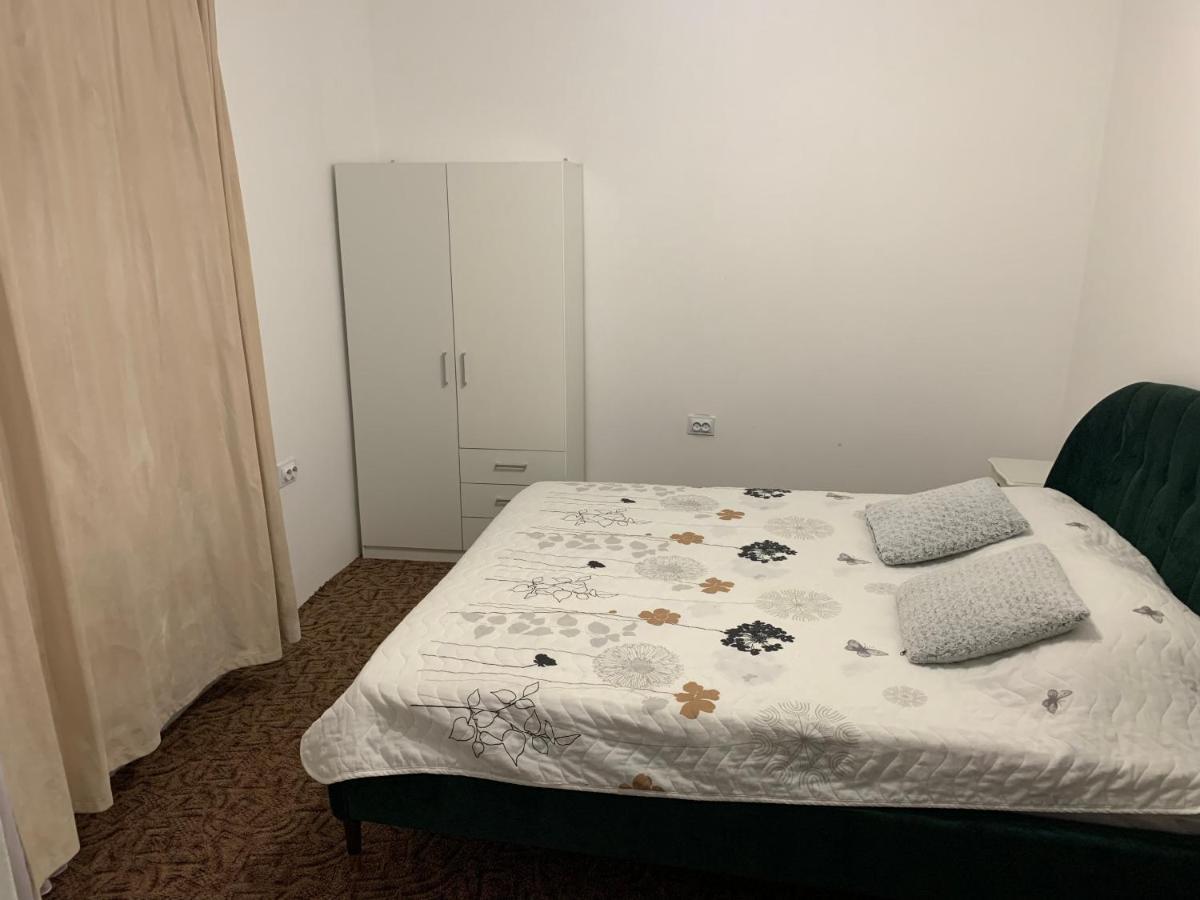 Luxury Accommodation Republicii Braşov Exterior foto